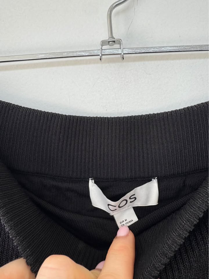 Cos Knit Skirt - size medium