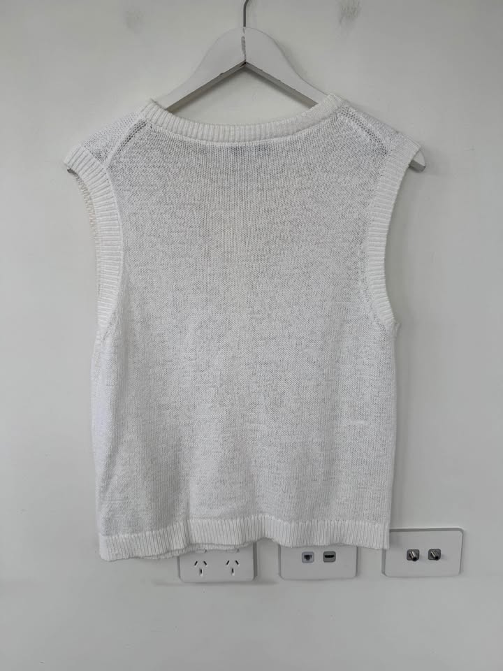 Sportscraft Knit Vest - size small