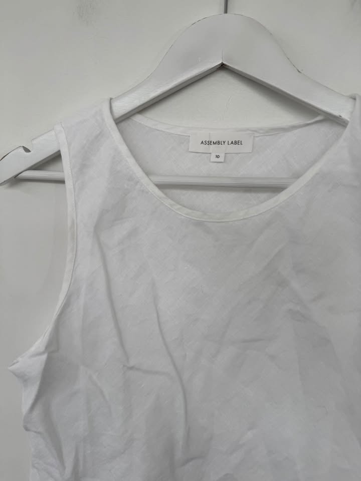 Assembly Linen Tank - size 10