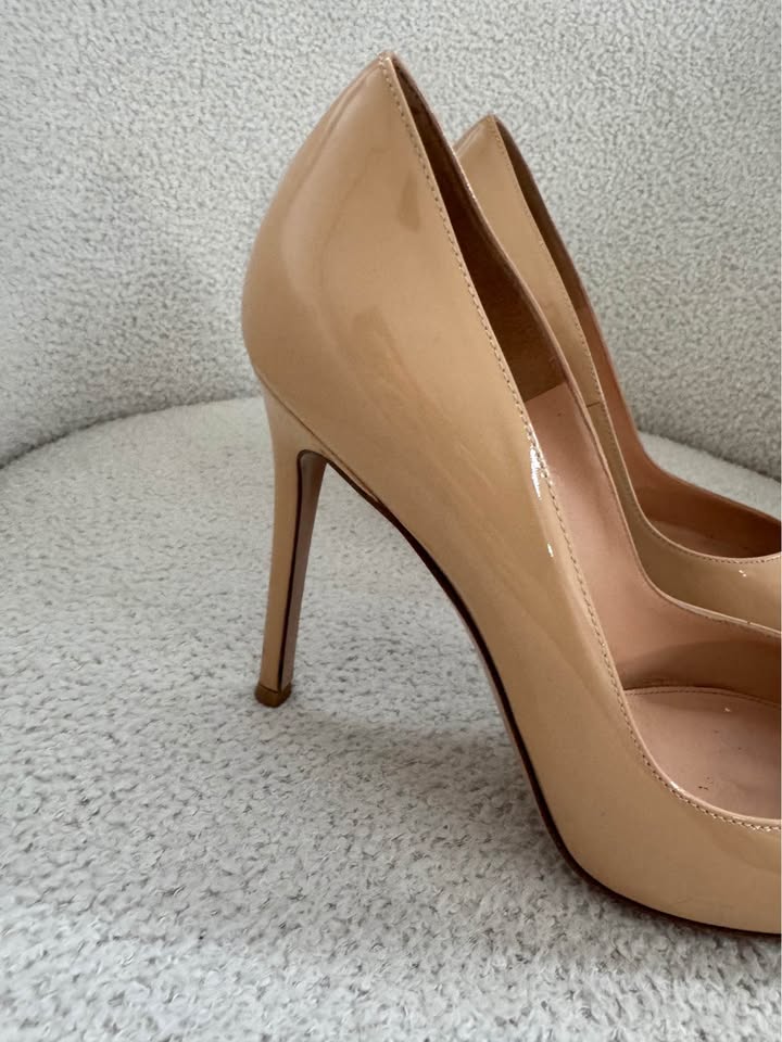 Gianvitto Rossi Heels - size 38 1/2