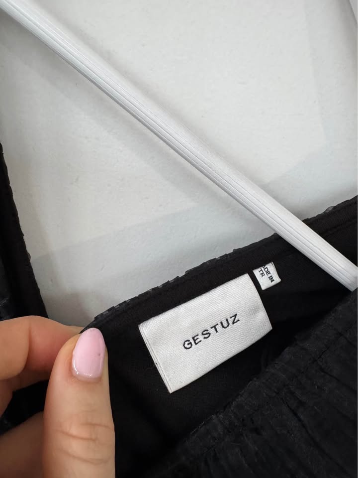 Gestuz Top - size small