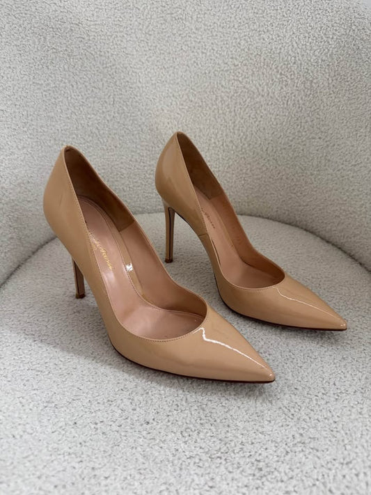 Gianvitto Rossi Heels - size 38 1/2
