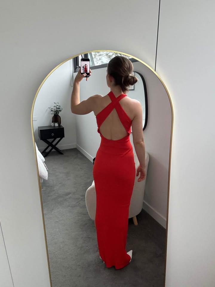 Henne Dress - size 6