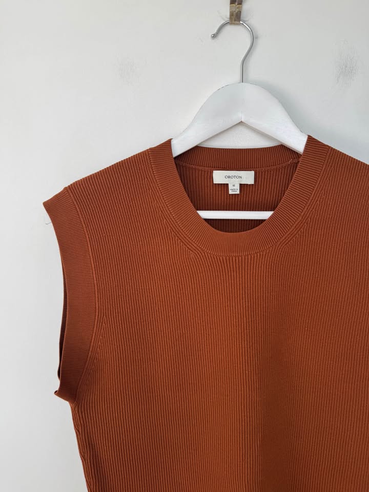 Oroton Knit Top - size medium