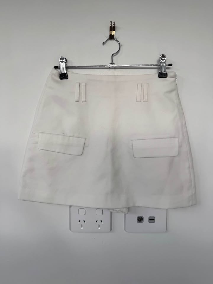 Dissh Skort - size 6