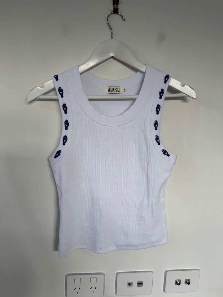 Maku Tank - size 8