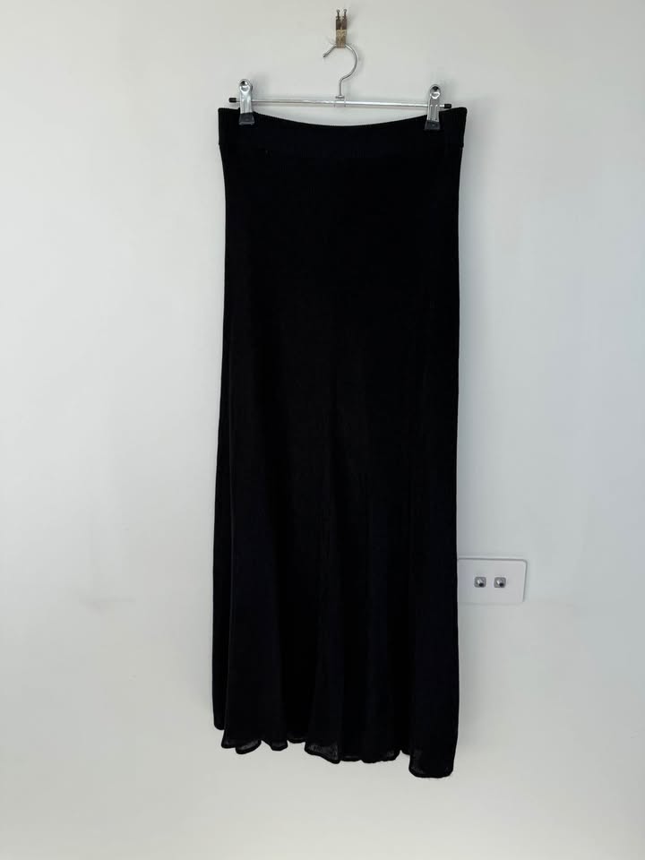 Cos Knit Skirt - size medium