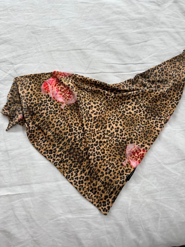 With Harper Lu top - size XS/S