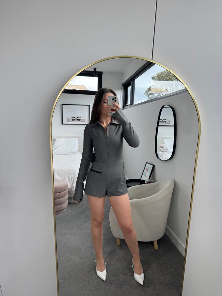 Benni Romper - size 6 BNWT