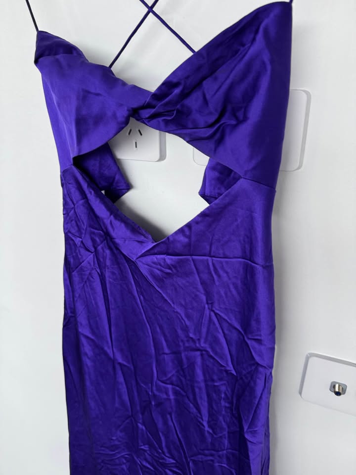 The Sei Silk Maxi Dress - size 4 (8)