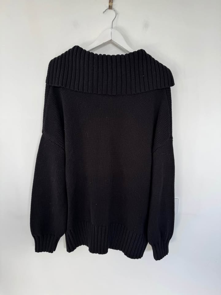 Dissh Knit Jumper - size medium