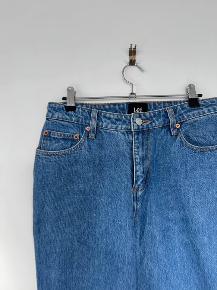 Lee Jeans - size 8