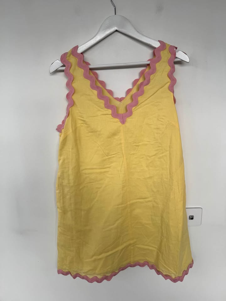 Petal + Pup Dress - size medium
