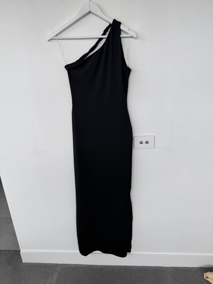 SNDYS Dress - size medium BNWT
