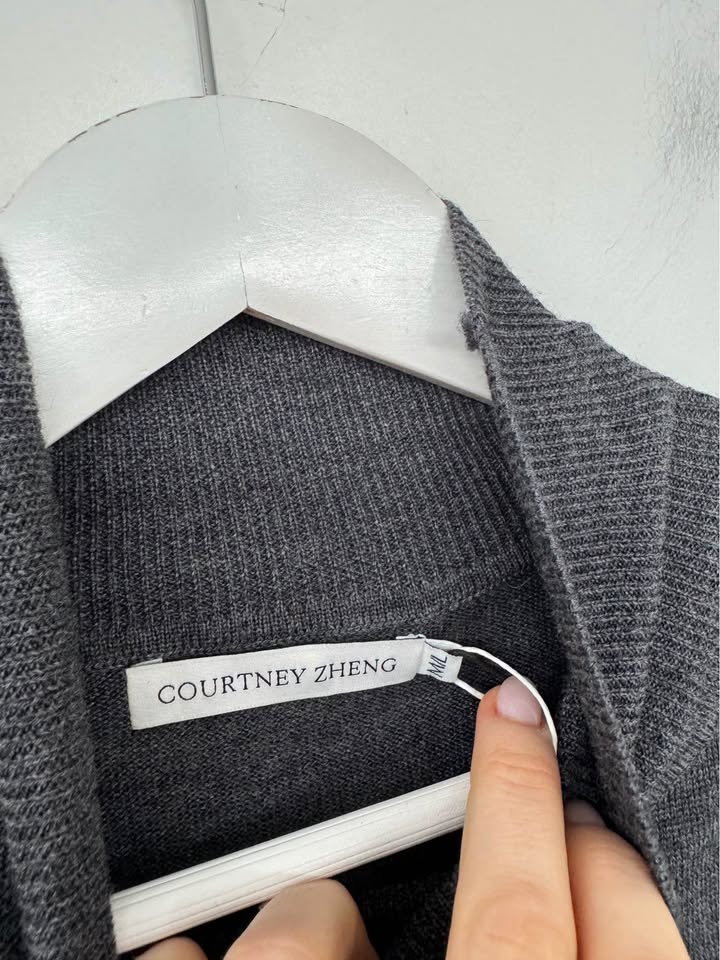Courtney Zheng Merino Wool Turtle Neck - size ML BNWT