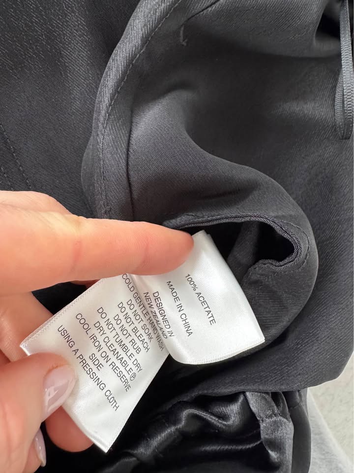 Harris Tapper Pants - size medium BNWT