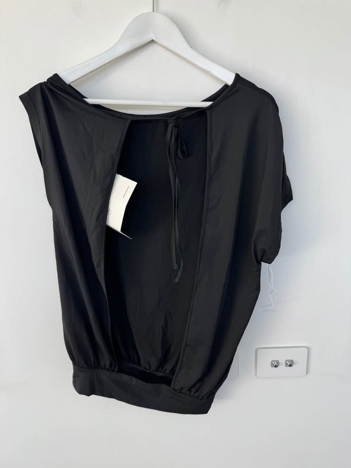 Pepper Mayo Top - size 6 BNWT