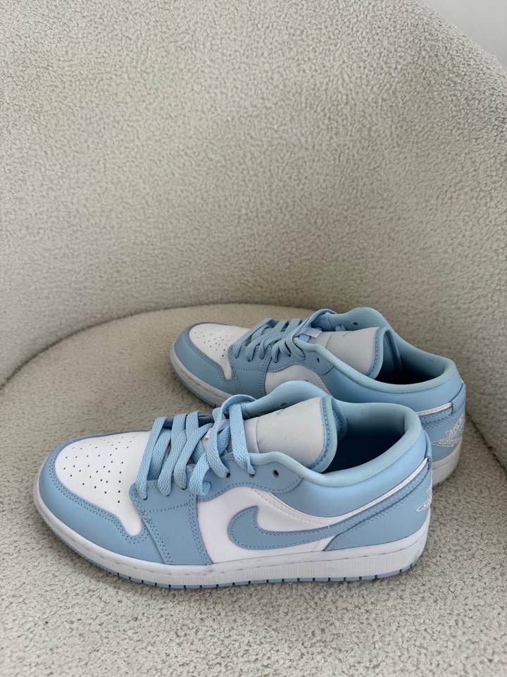 Nike Air Jordan Runners - size 40.5