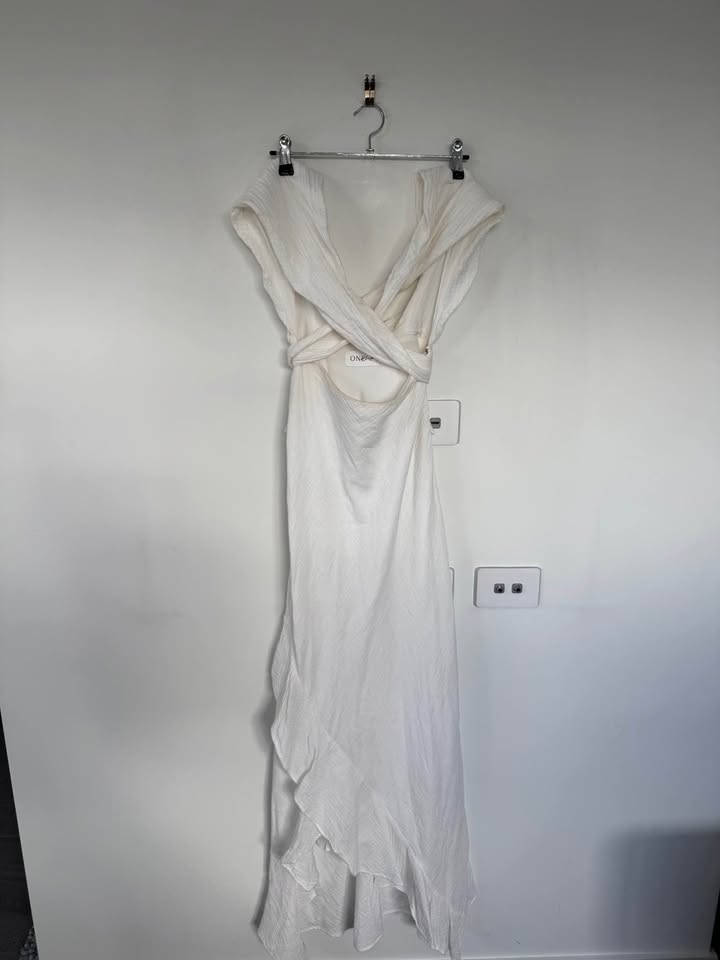 One Mile Maxi Dress - size 8