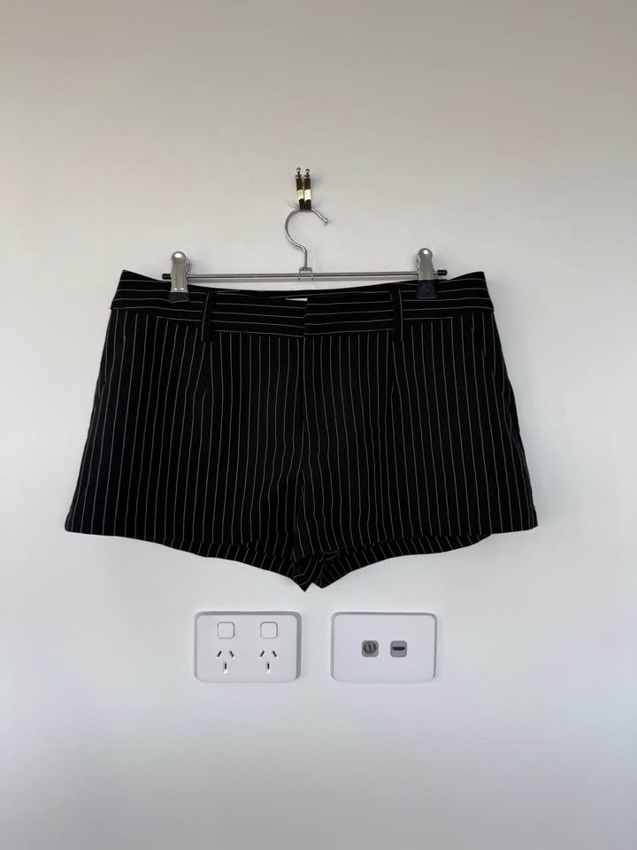 Pepper Mayo Shorts - size 6 BNWT