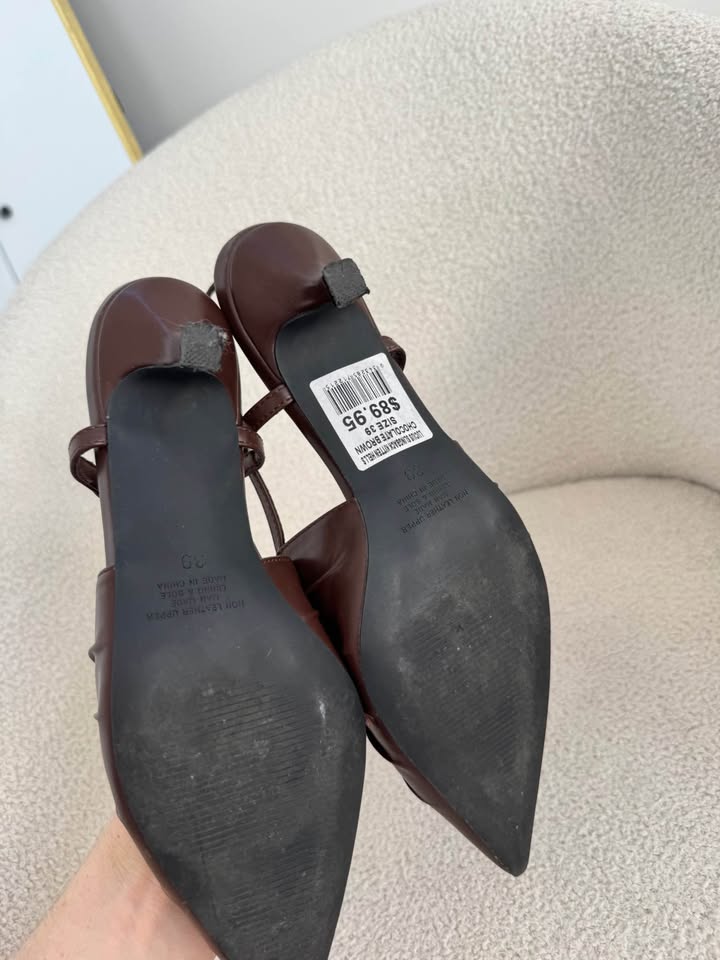 Verali Heels - size 39 NEW