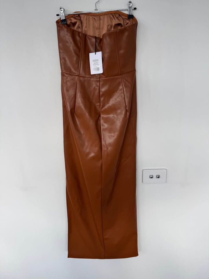 Showpo Dress - size 10 BNWT