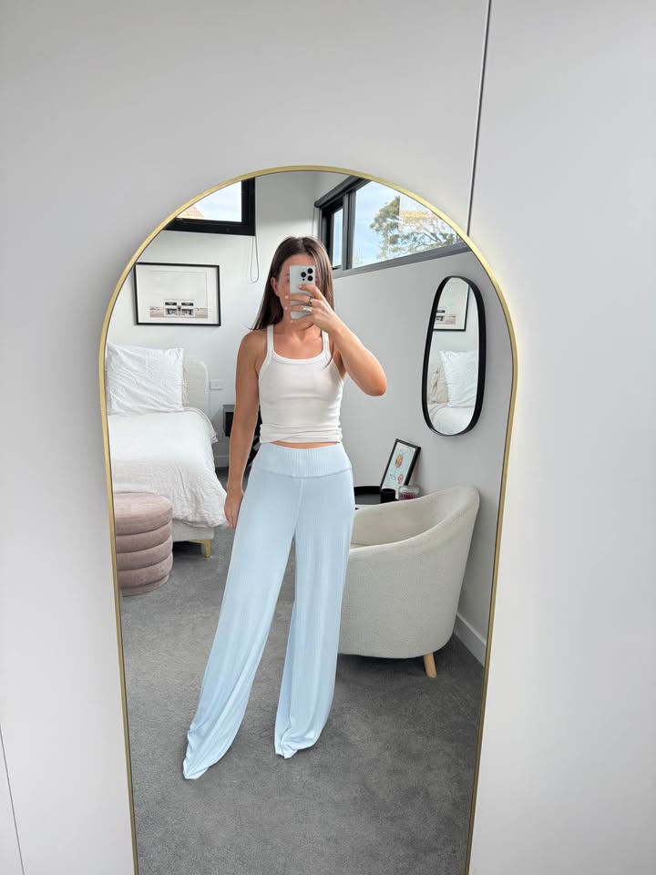 Sancia Pants - size medium BNWT
