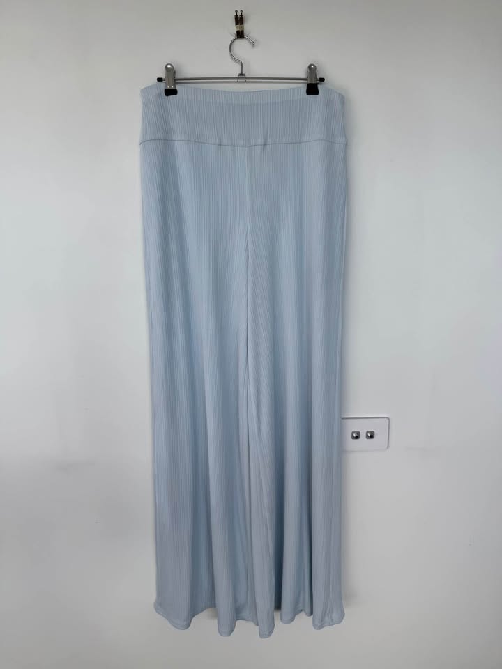 Sancia Pants - size medium BNWT