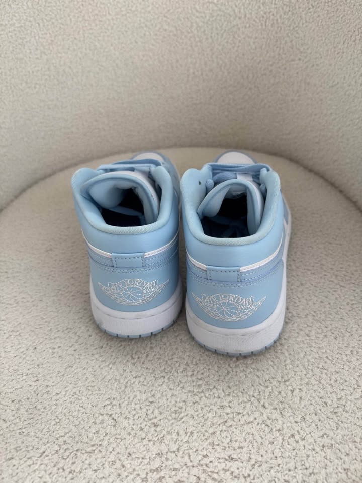 Nike Air Jordan Runners - size 40.5