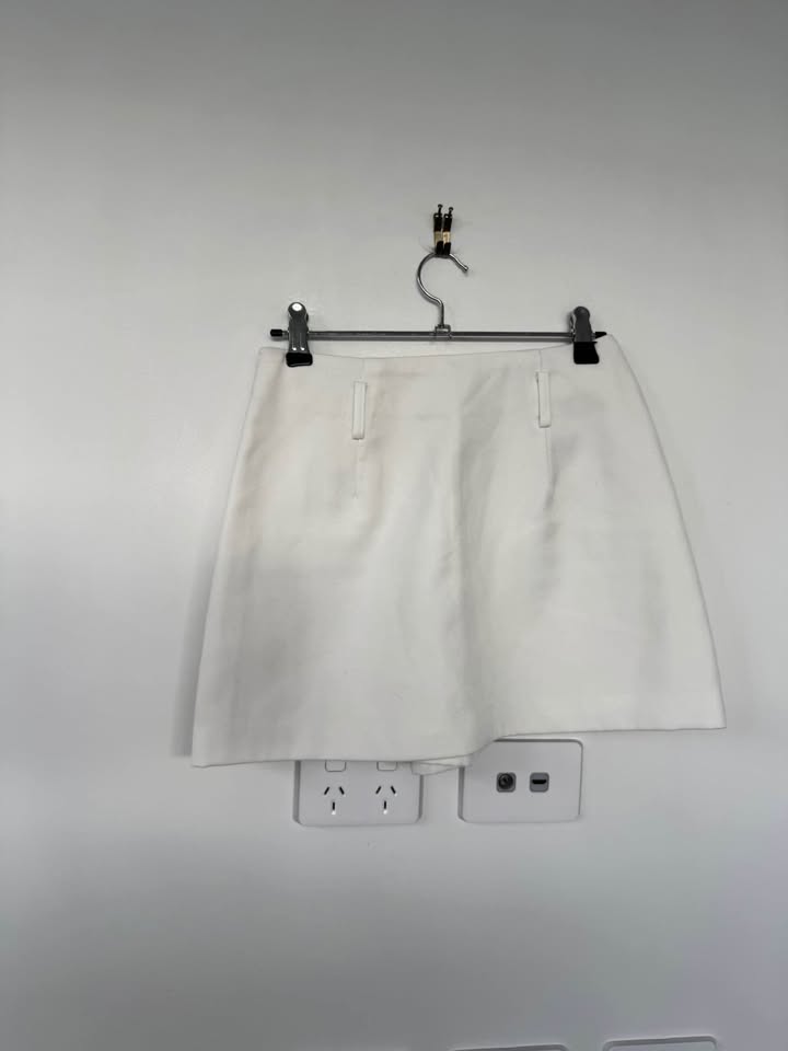 Dissh Skort - size 6