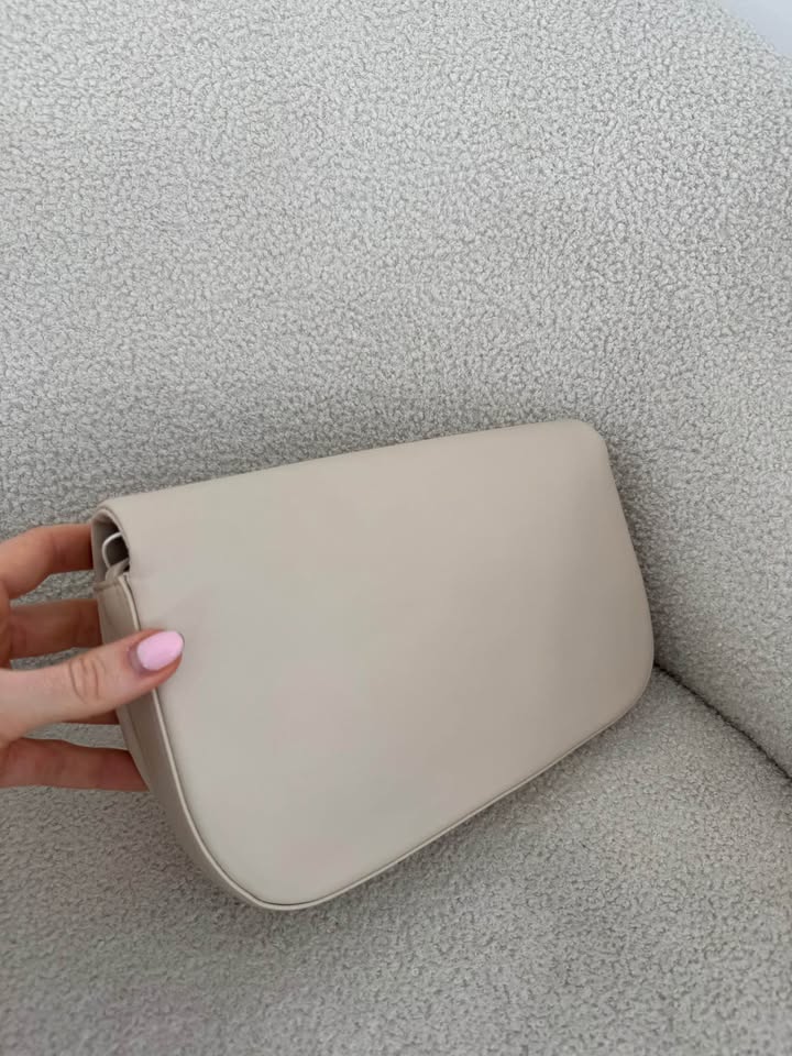 Review Clutch Brand New