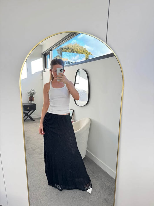 Dissh Lace Skirt - size medium