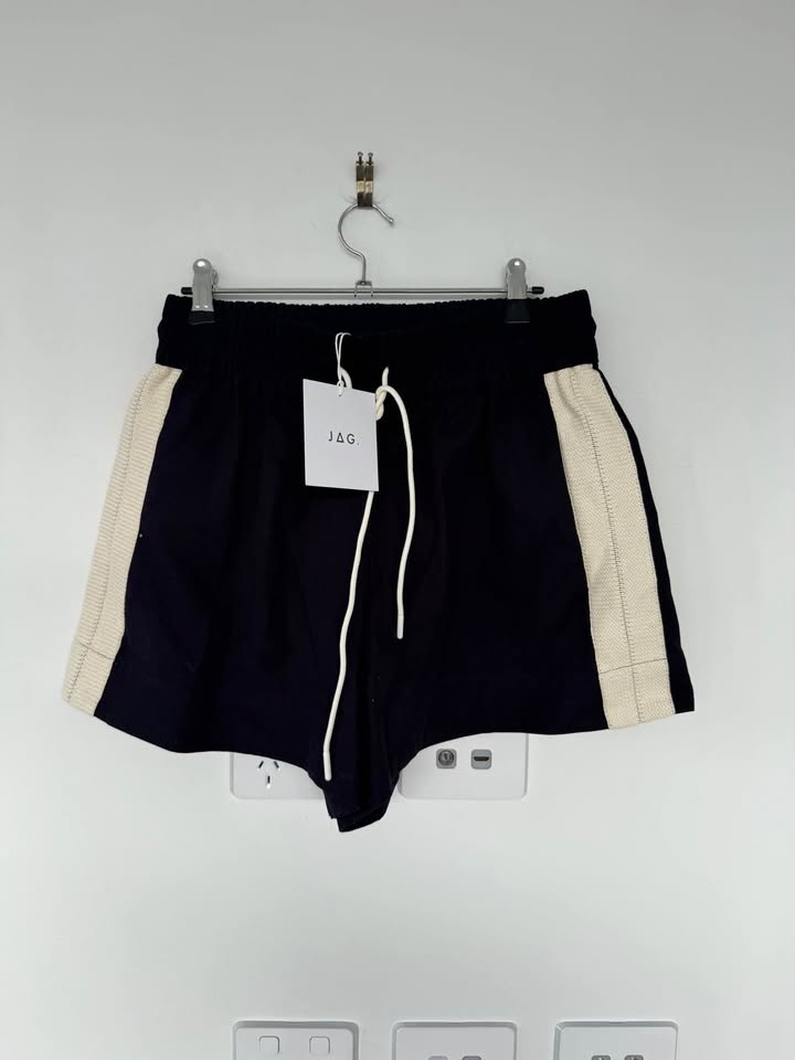 Jag Shorts - size 10 BNWT