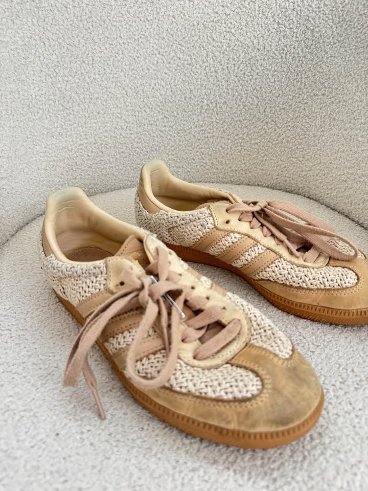 Adidas Samba Runner - size 39 1/3