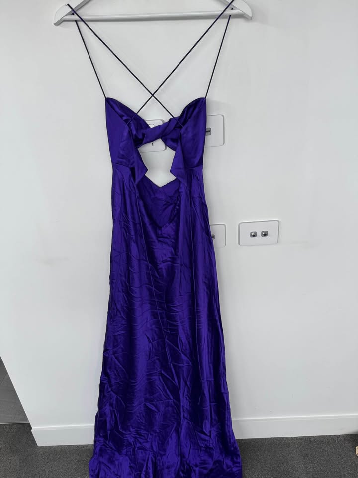 The Sei Silk Maxi Dress - size 4 (8)