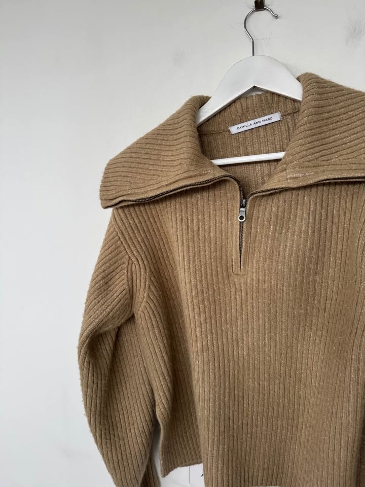 Camilla and Marc Knit Jumper - size small