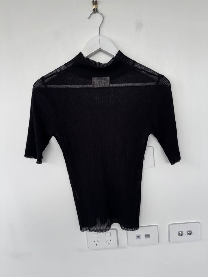 Rolla’s Knit Tee - size small