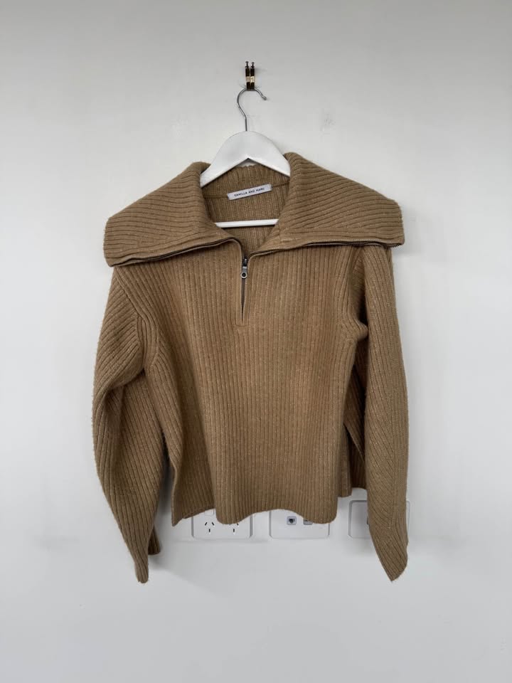 Camilla and Marc Knit Jumper - size small