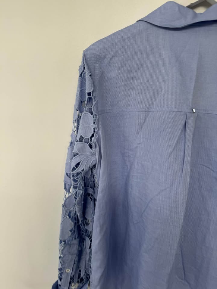 Sportsmax Shirt - size 10
