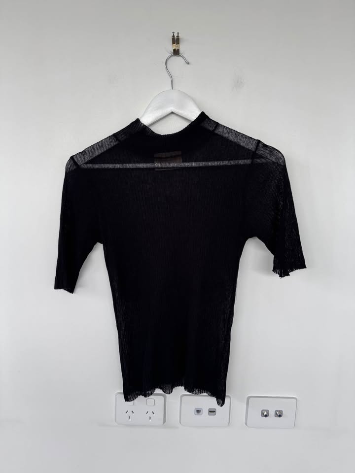 Rolla’s Knit Tee - size small