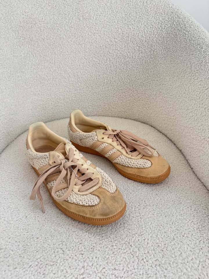 Adidas Samba Runner - size 39 1/3