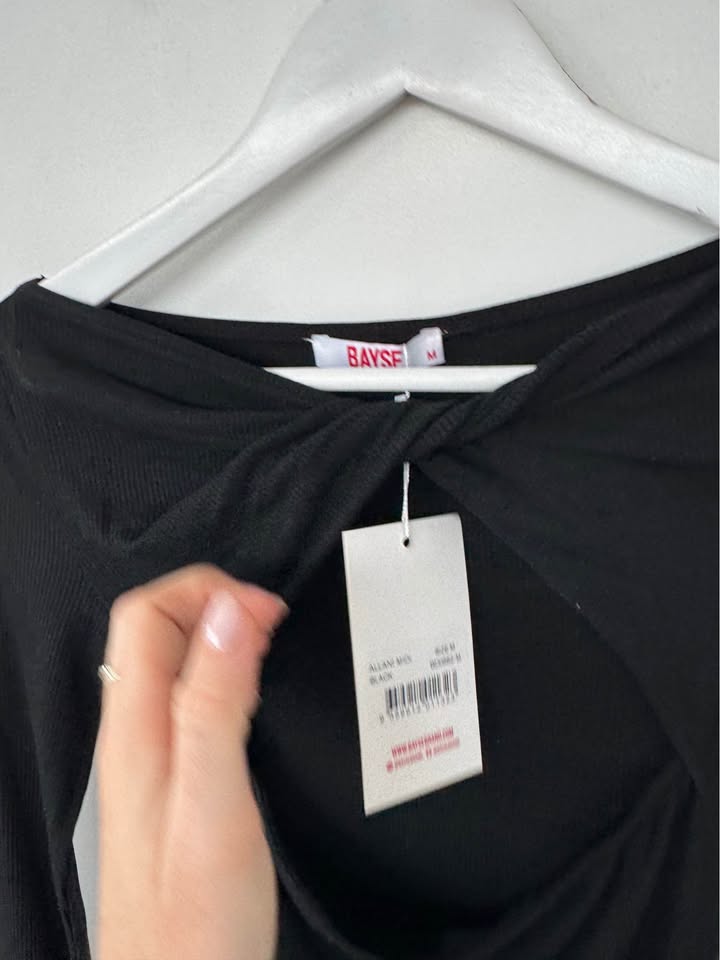 Bayse Brand Dress - size medium BNWT