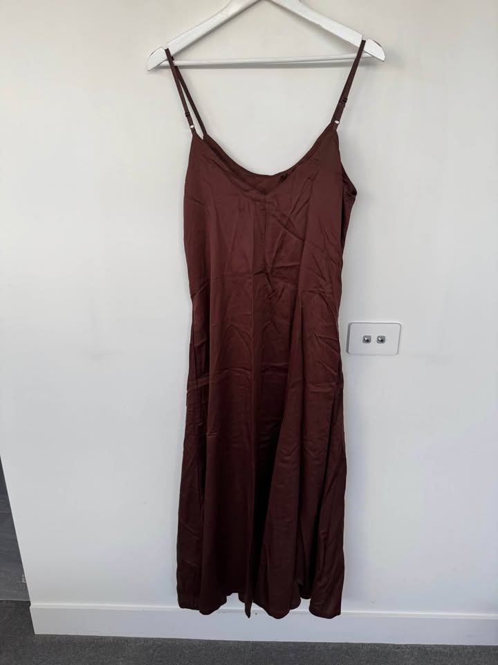 Resting Dress - size small BNWT