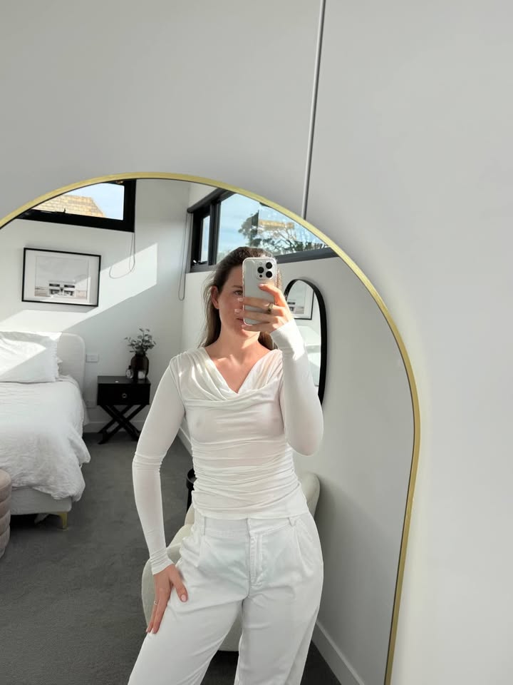 Minima Long Sleeve - size 8