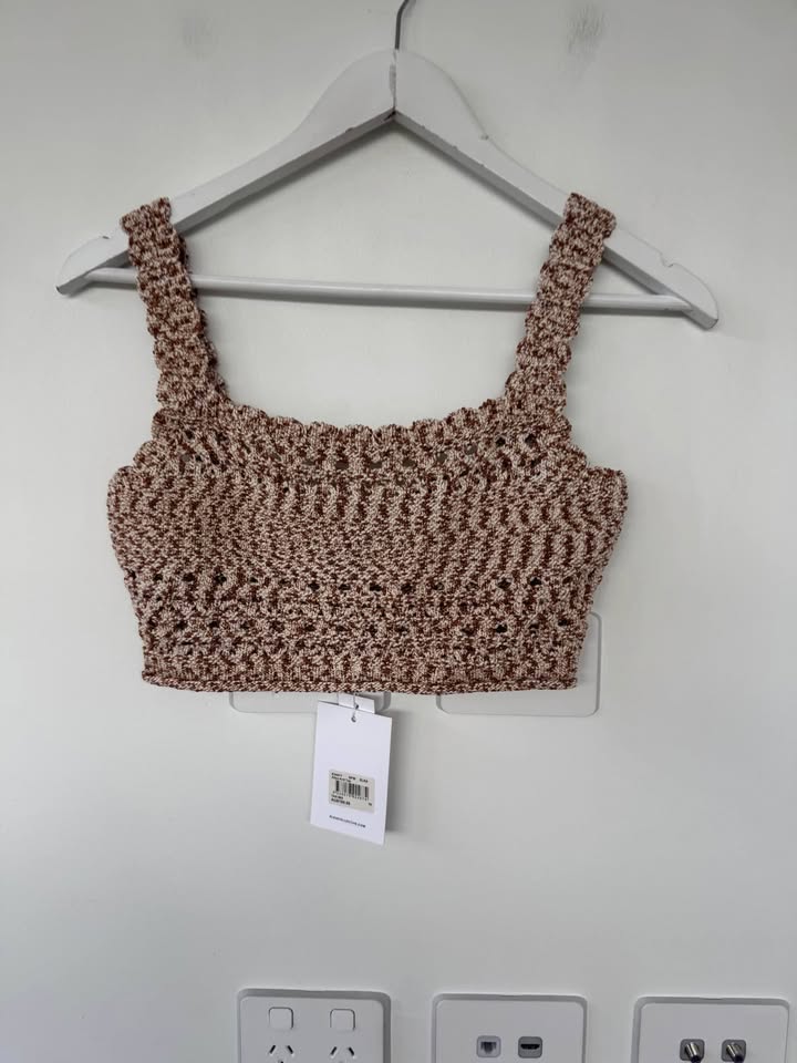 Elka Collective Top - size 10 BNWT