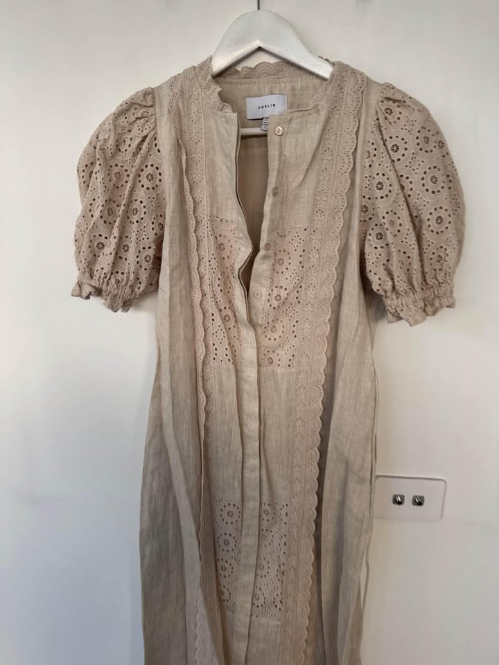 Joslin Maxi Dress - size 8