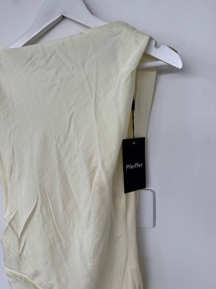 Pfeiffer Matia Gown - size small BNWT