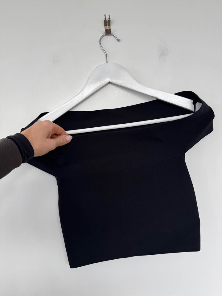 Witchery Knit Top - size XS