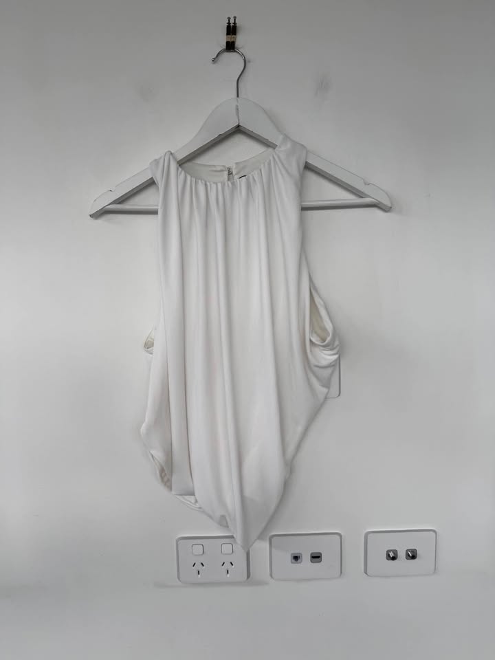 Mossman Top - size 8