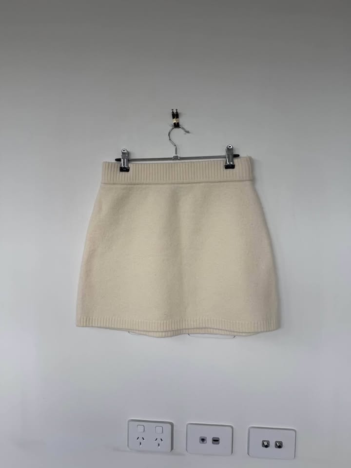Witchery Skirt - size XS